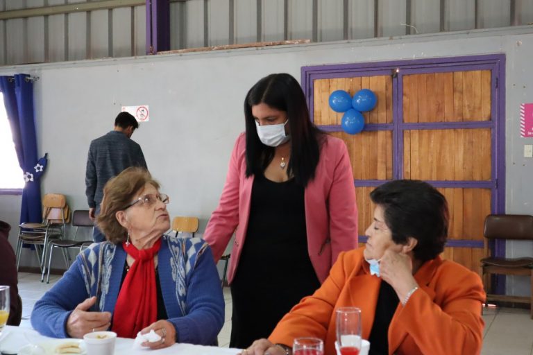 Mes-adulto-mayor-alcaldesa