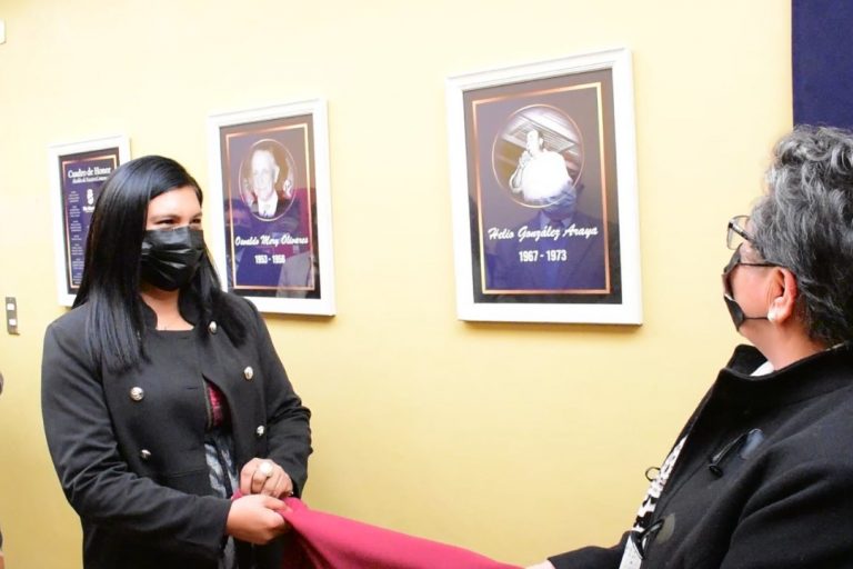 Galeria-de-los-Alcaldes-Rio-Hurtado