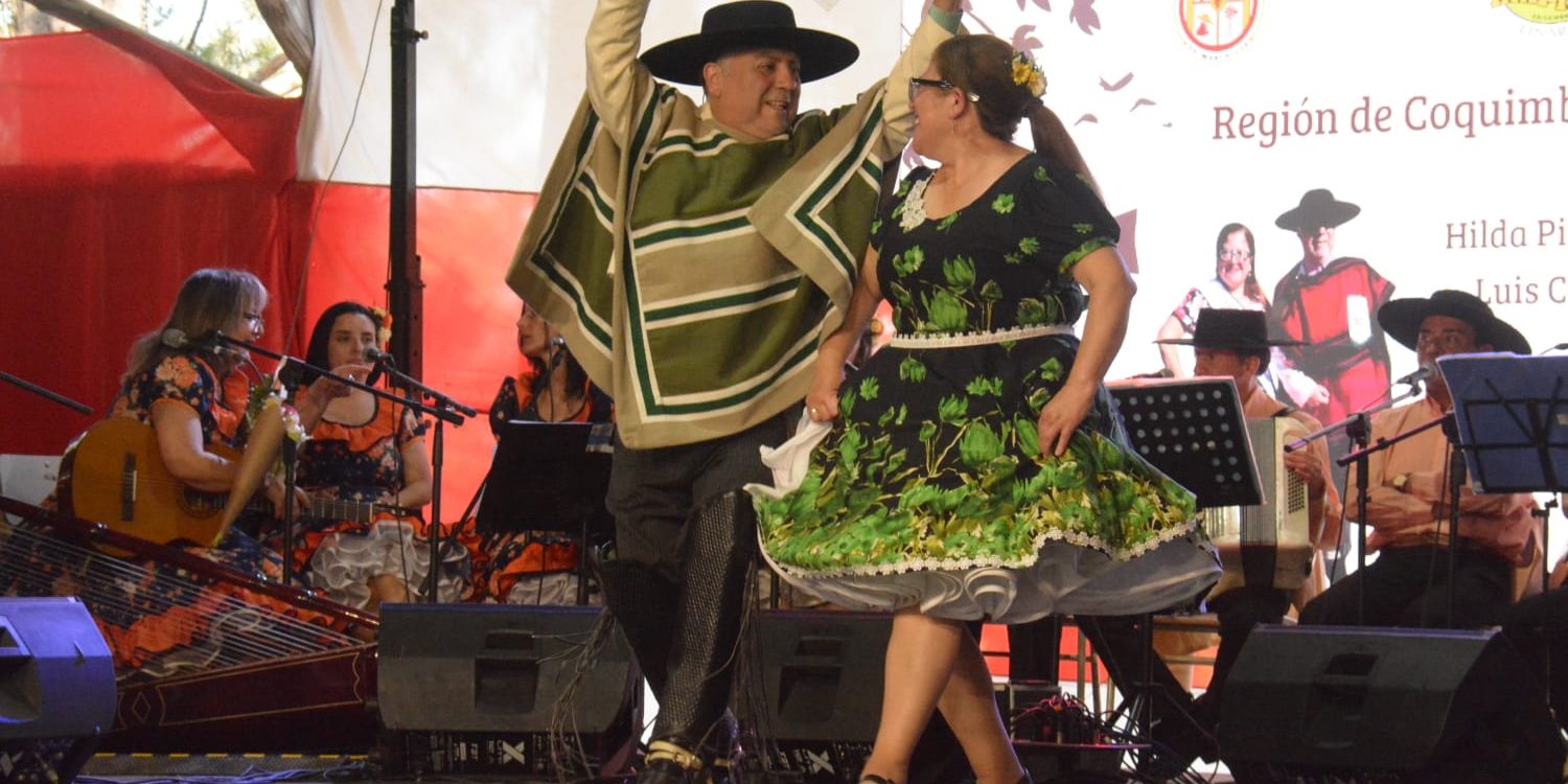 Mariela-Valenzuela-cueca-Rio-Hurtado